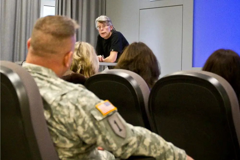 Stephen King giving a talk at USO Warrior Center
